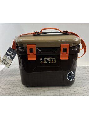 Yeti Roadie 15 Hard Cooler Wetlands Camo Ice Chest w/Strap New Retired Color